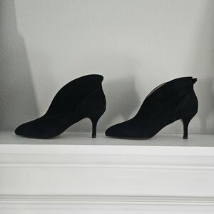NWOT Shoe The Bear Valentine Suede Bootie Heel